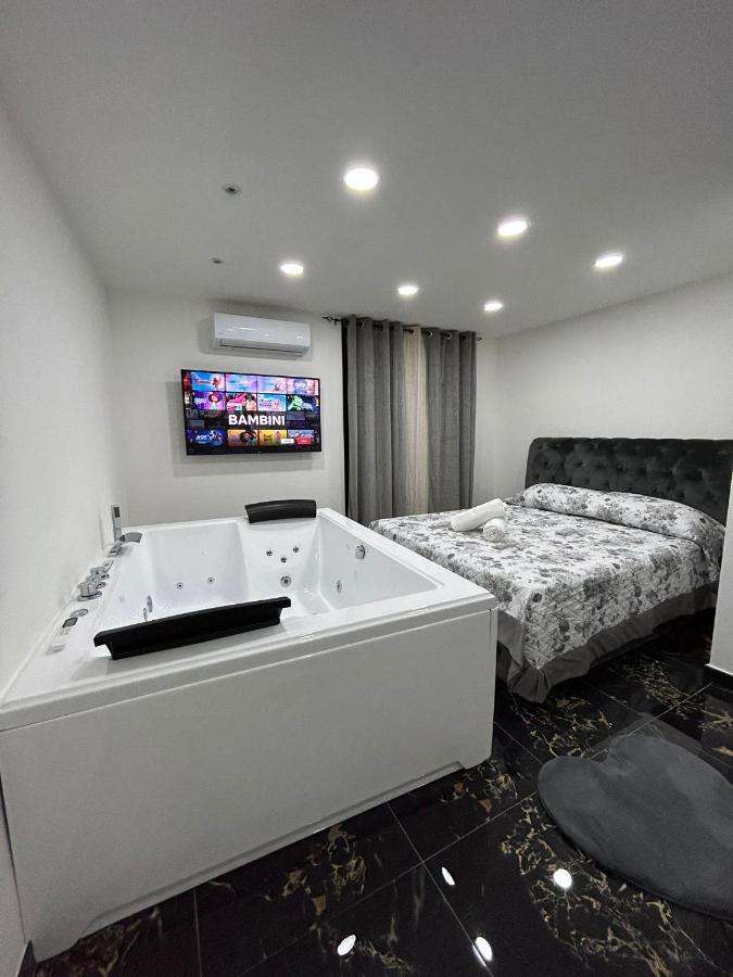 Giovanni Luxury Suites 나폴리 외부 사진
