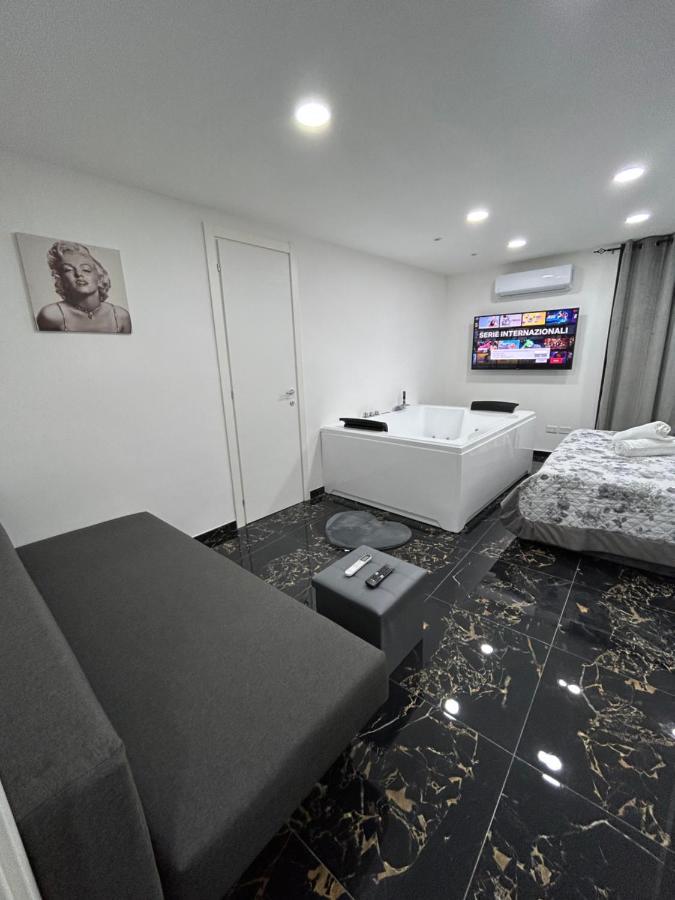 Giovanni Luxury Suites 나폴리 외부 사진