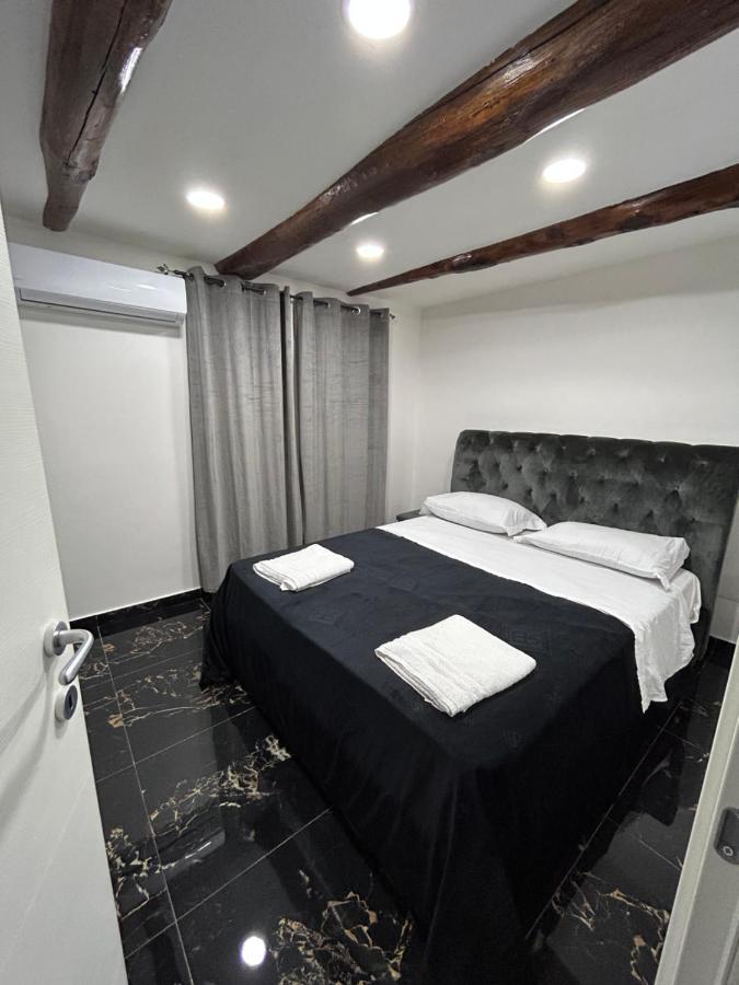 Giovanni Luxury Suites 나폴리 외부 사진