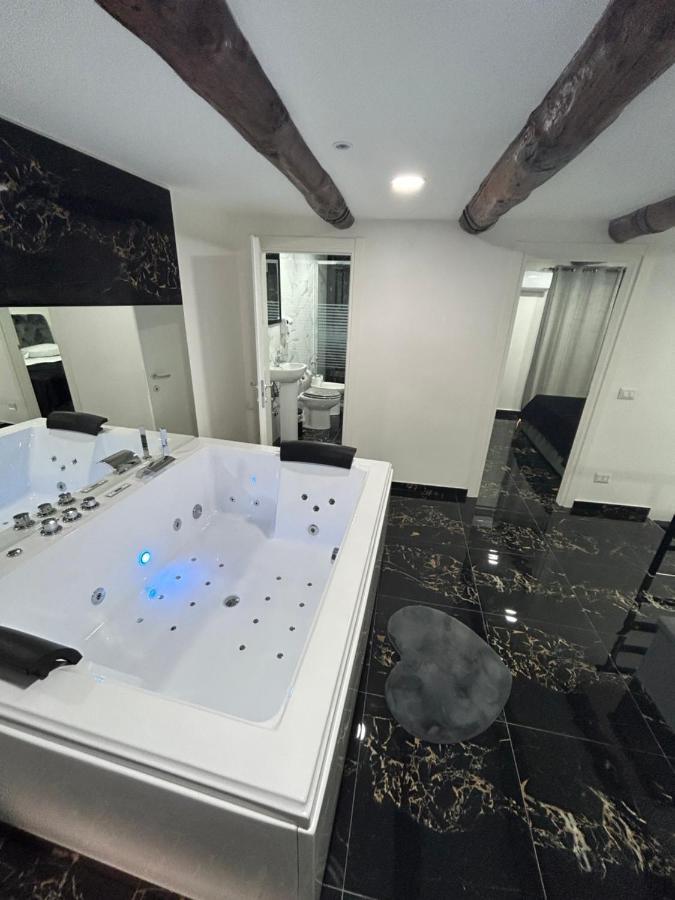 Giovanni Luxury Suites 나폴리 외부 사진